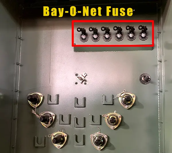 pad mounted transformer with 6 fuses